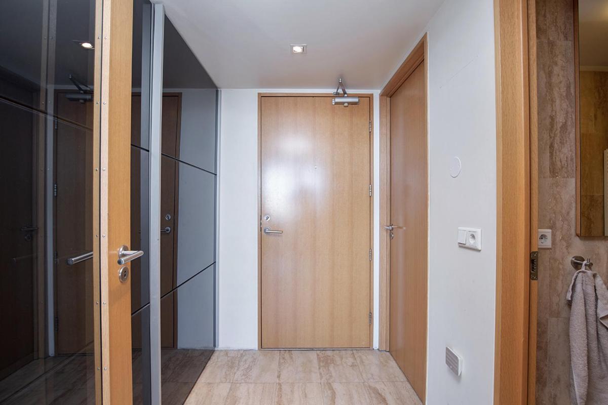 Penthouse Apartment With Panasonic Mountain View Reykjavík Exteriör bild